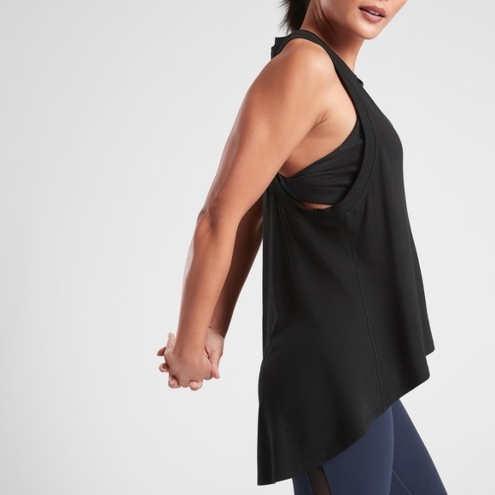 EUC Athleta Black Essence High Low Loose Fitting Tank Top Size Medium